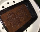 Foto langkah ke 4 dari resep Brownies kukus ricecooker serba 3 sdm.