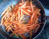 A picture of step 7 of Spaghettini stir fry.