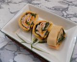 Foto del paso 5 de la receta: Pionono con mayonesa de zanahorias relleno con rúcula, jamón y queso
