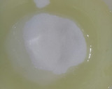 Foto del paso 1 de la receta: Merengue suizo con ayuda del micro😰