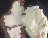 Foto del paso 3 de la receta: Milanesa napolitana con puré y verdeo 🍽😉