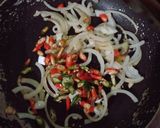 Foto langkah ke 2 dari resep Telur Ceplok Saus Tiram.