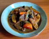 Foto langkah ke 5 dari resep Semur lidah sapi dan kentang.