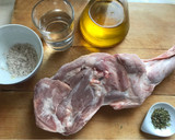 Foto del paso 1 de la receta: Cordero lechal al horno, con timbal de verduras