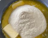 A picture of step 2 of Semolina barfi halwa.