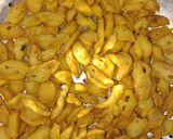 Foto langkah ke 8 dari resep Kue bawang gunting/ Kripik Bawang Renyah.