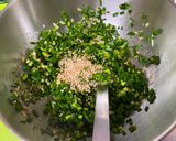 A picture of step 1 of Tasty Green Onion Toppings.