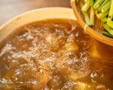 【老菜脯蘆筍鳳梨雞湯】春分節氣燉湯，高纖香甜抗氧化的食譜步驟4照片