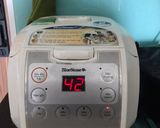 Hình bước làm 5 của món Bánh Bông Lan Từ Nồi Cơm Điện