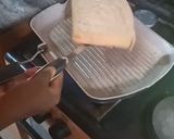 A picture of step 3 of Soy Sauce Toasted bread.