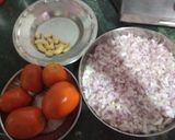 A picture of step 2 of Pav bhaji.