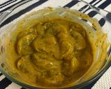 A picture of step 3 of Chilli Garlic Prawns.