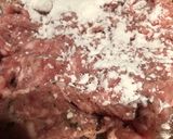 Húsgombóc tönkölylisztes tésztával recept fázis 1 fotója