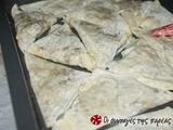 Σιροπιαστά τρίγωνα γεμιστά με αμύγδαλα και σοκολάτα