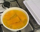 Foto langkah ke 5 dari resep Risol Saus Mentai.