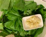 蒜炒菠菜的食譜步驟1照片