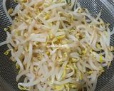 Foto langkah ke 1 dari resep Cah Sapi Tauge Lada Hitam.