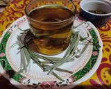 A picture of step 5 of Lemon grass & mint leaves tea.