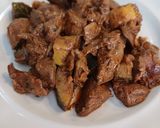 Cukkinis, fűszeres csirkemáj recept fázis 6 fotója
