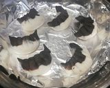 चॉकलेट चंद्र मोदक (chocolate chandra modak recipe in marathi) रेसिपी स्टेप 5 फोटो