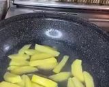 A picture of step 1 of Crispy garlic potato wedges.