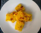 સોજીના ઢોકળા (Sooji Dhokla Recipe In Gujarati) રેસીપી સ્ટેપ2ફોટો
