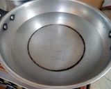 A picture of step 2 of Garlic rice.