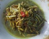 Foto langkah ke 7 dari resep Tumis Teri Masak Lalap Timun.