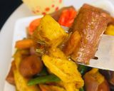 A picture of step 6 of SPICYSAUSAGE FRENCHFRIES & PINEAPPLE SHAKE by maryumms_cuisine.