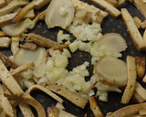 吻仔魚炒豆干 《萬用常備菜 2》的食譜步驟3照片