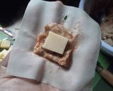 Foto langkah ke 2 dari resep Dimsum Goreng Keju Mini.