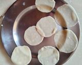 A picture of step 6 of Mini Moong dal Samosa.