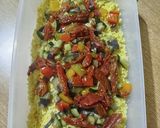 Foto del passaggio 4 della ricetta Cous-cous estivo con verdure, feta e alici marinate con olio agli agrumi