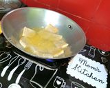 Foto langkah ke 2 dari resep SAMBAL TKP (TEMPE KEMANGI PETE) #9.
