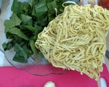 Foto langkah ke 1 dari resep Mi goreng pipih.