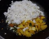 A picture of step 3 of Potato Poha.