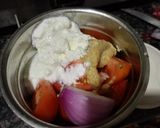 A picture of step 4 of Soya chaap korma.