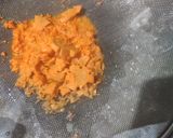 A picture of step 2 of Tricolour puttu.