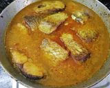 ফুলকপি আর ধনেপাতা দিয়ে রুই মাছের পাতলা ঝোল (macher patla jhol recipe in Bengali) রেসিপির ধাপ 4 ছবি