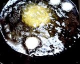 A picture of step 2 of White chocolate donuts.