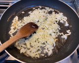 Foto del paso 1 de la receta: Relleno para empanadas de choclo