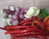Foto langkah ke 1 dari resep Sambal Embe Khas Bali.