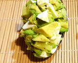 Foto del paso 10 de la receta Aguacates rellenos y polvo de pistachos