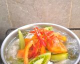 Foto langkah ke 4 dari resep Soup Ikan Kakap Sayur Asin.