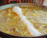 Foto del paso 4 de la receta: Paella de pollo, conejo y mandonguilles