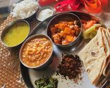 A picture of step 4 of Gavran Veg Lunch Thali.