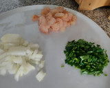 Foto del paso 1 de la receta: Tortilla de gambas peladas