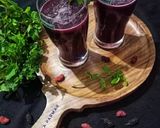 A picture of step 4 of Mulberry Mint Cooler / Shahtoot ka Sharbat.
