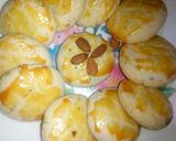 A picture of step 5 of Almond nan khattai.