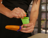 Foto del paso 3 de la receta: Paletas heladas de mango